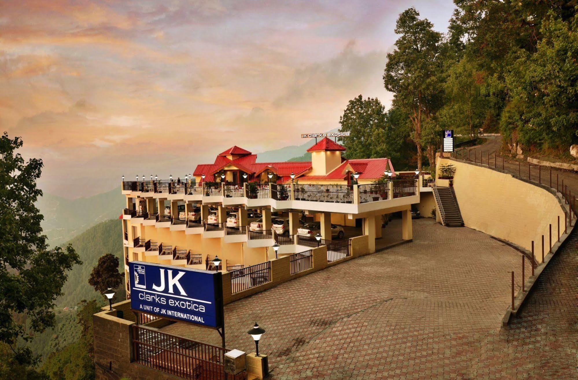 Jk Clarks Exotica Hotel Dalhousie Exterior photo