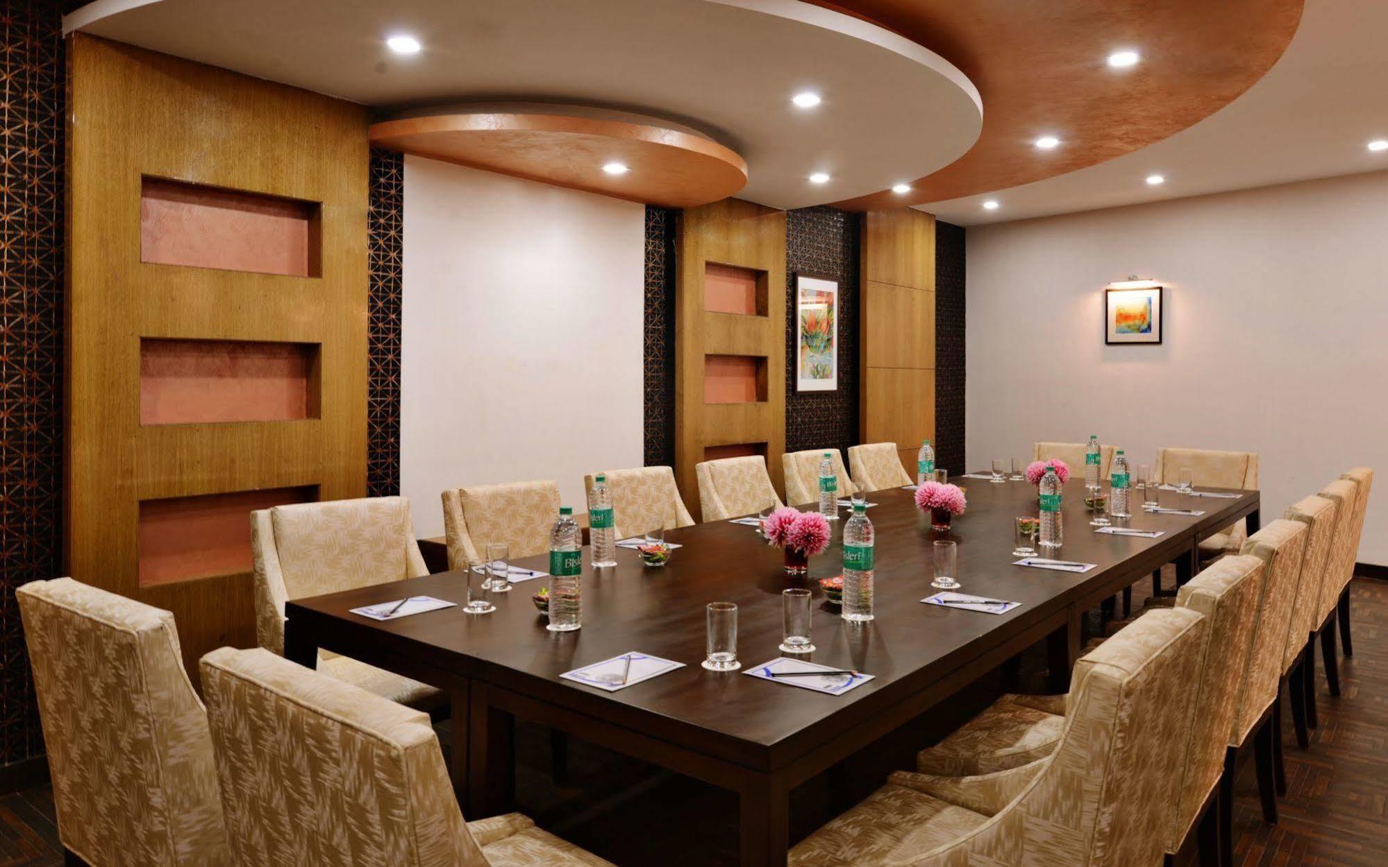 Jk Clarks Exotica Hotel Dalhousie Exterior photo