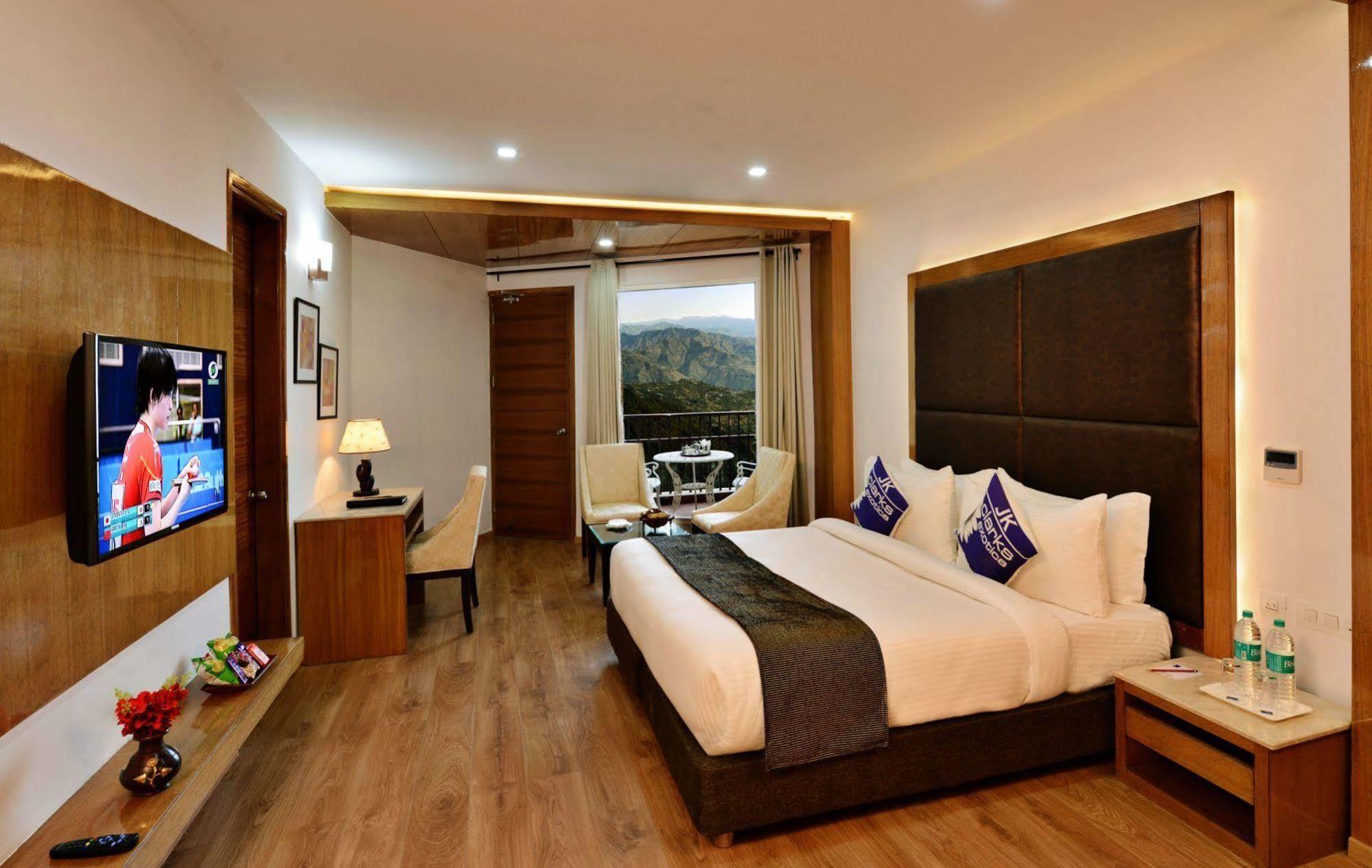 Jk Clarks Exotica Hotel Dalhousie Exterior photo